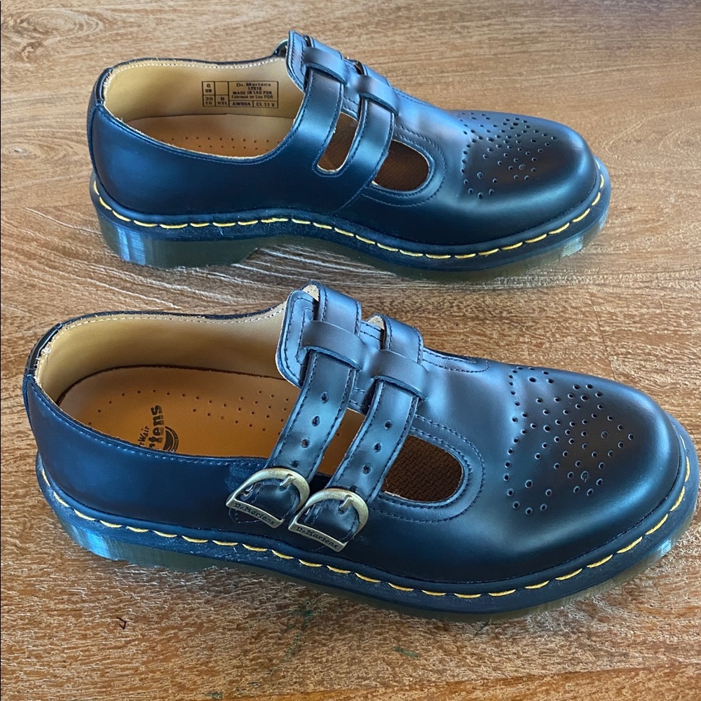 Like New Dr Martens Mary Jane’s 8065 - Picture 4 of 10